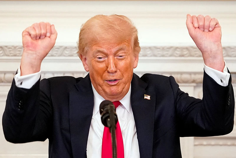 Трамп уволил главу Бюро трудовой статистики США